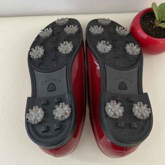 Nike Verdana Golf shoes in red patent leather with Nike Comfort insole.Size 6.5. - Picture 5 of 7
